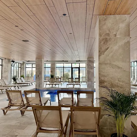 Blue Angels - Odyssey Indoor Pool & * Navodari