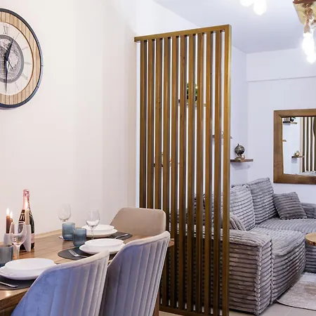 Blue Angels - Odyssey Indoor Pool & Navodari