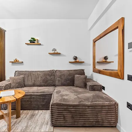 Apartment Blue Angels - Odyssey Indoor Pool & Navodari