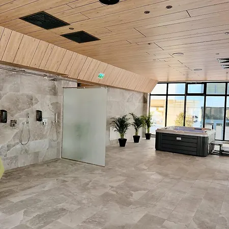 Blue Angels - Odyssey Indoor Pool & *