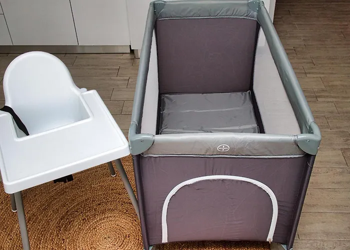 Blue Angels - Odyssey Pool & Apartment