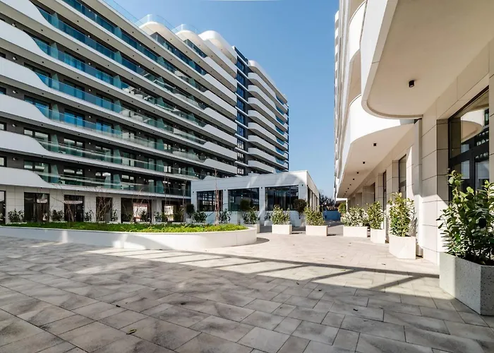 Blue Angels - Odyssey Pool & Apartment Năvodari