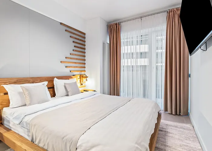 Blue Angels - Odyssey Pool & * Năvodari