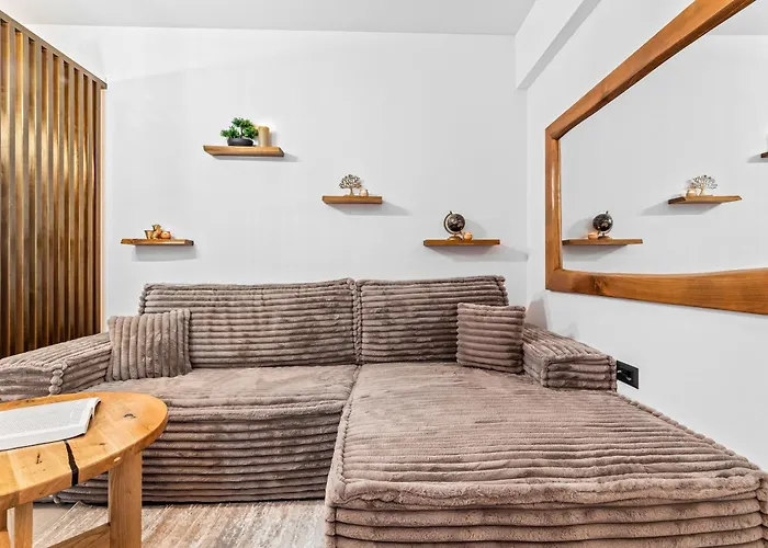 Blue Angels - Odyssey Pool & Năvodari